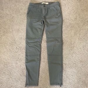 Hollister Skinny Pants